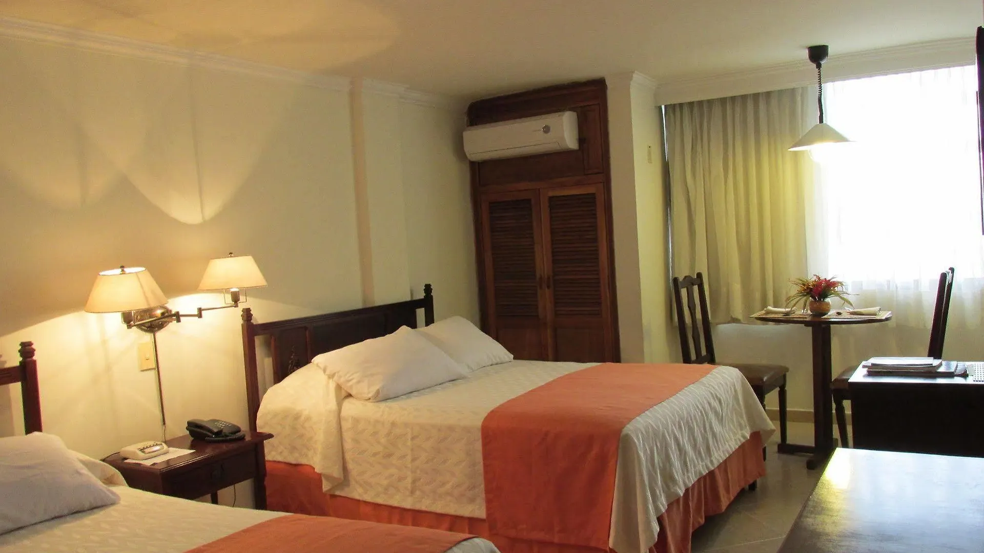 Hotel Majestic Barranquilla  4*, Barranquilla (Atlantico)