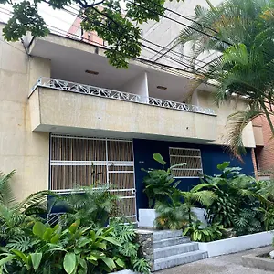 Casa Mosaiko Nutibara Laureles , Medellín Colombia